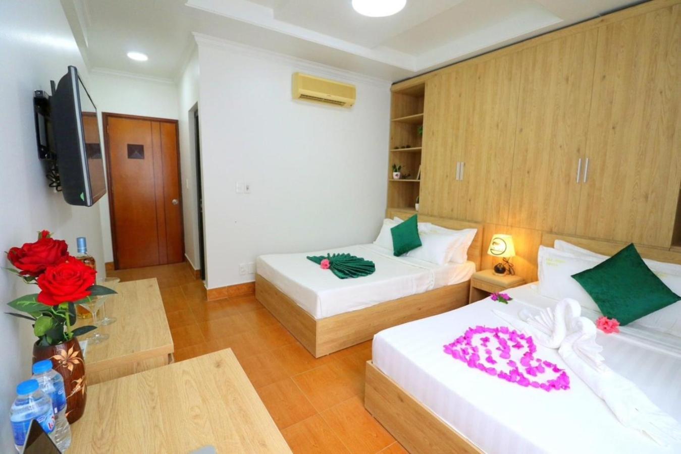 Cat Ba Madame Duyen Hotel Chan Chau Exterior foto